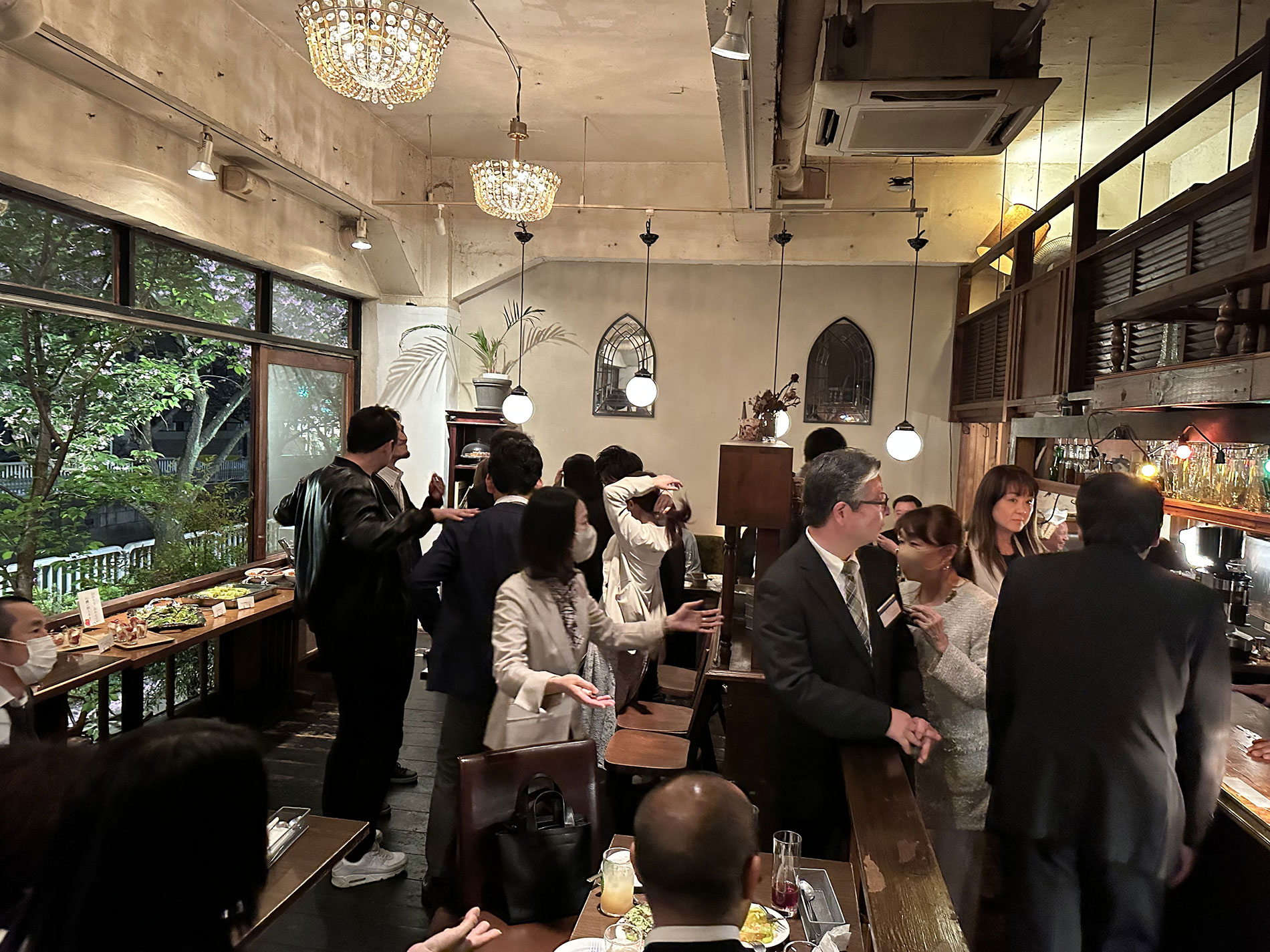 お花⾒の会のご案内